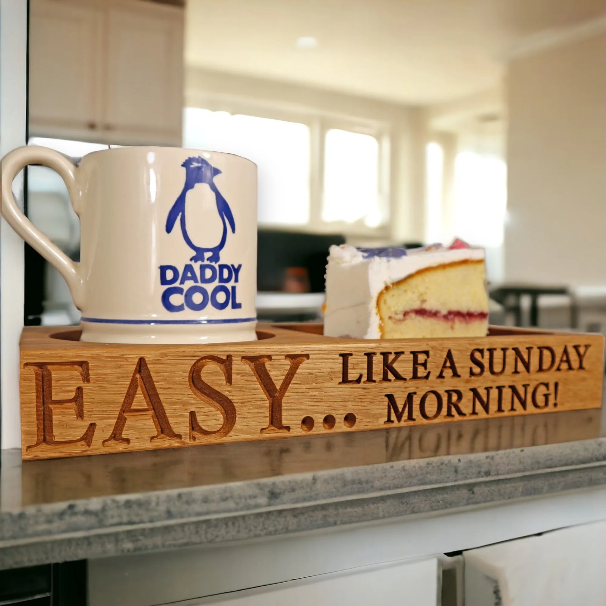 Coffee tray with engraved message ‘EASY… LIKE A SUNDAY MORNING!’, mug and cake on personalised oak tray