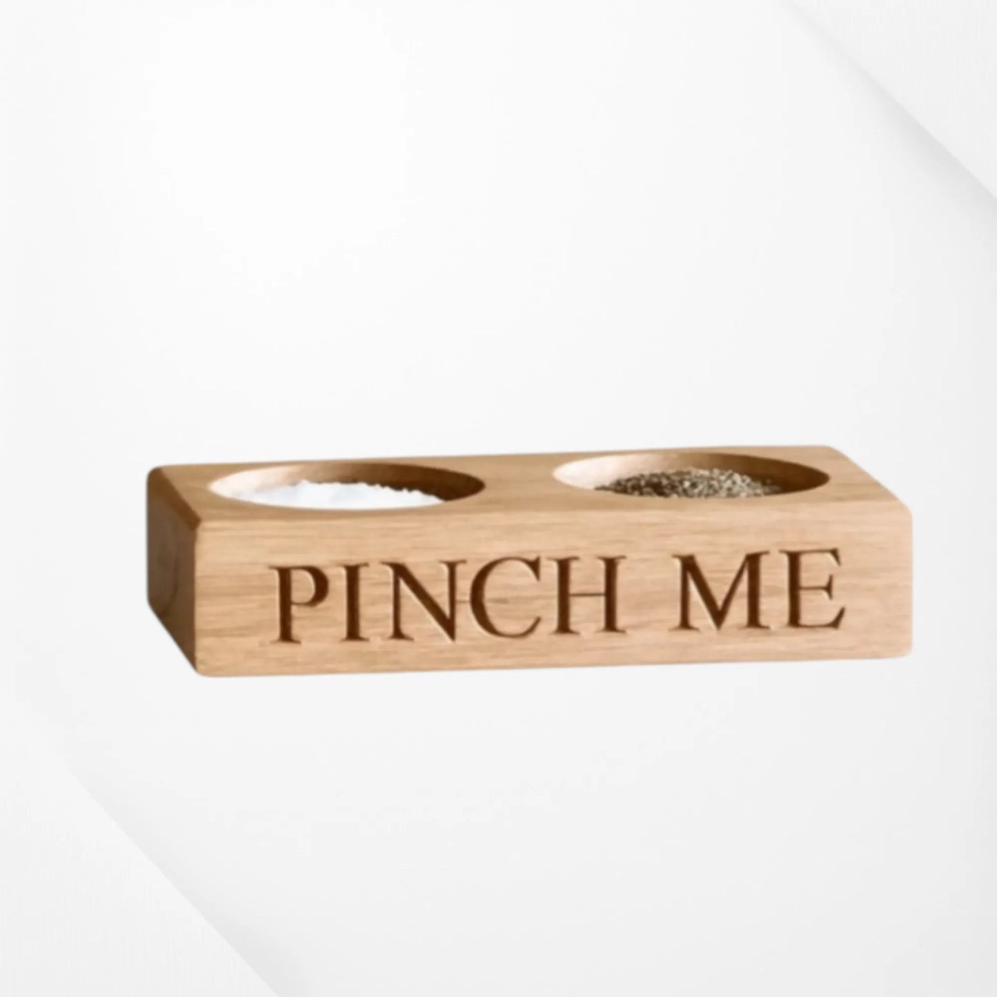 Personalised oak salt and pepper pinch pot engraved with “PINCH ME” — solid oak spice tray handcrafted in England for stylish kitchens, dining tables and cooking enthusiasts